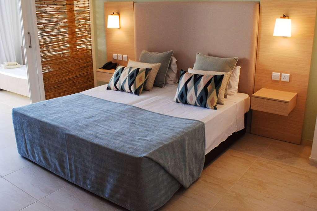 Ramada Hotel & Suites By Wyndham ไอยานาปา ห้อง รูปภาพ