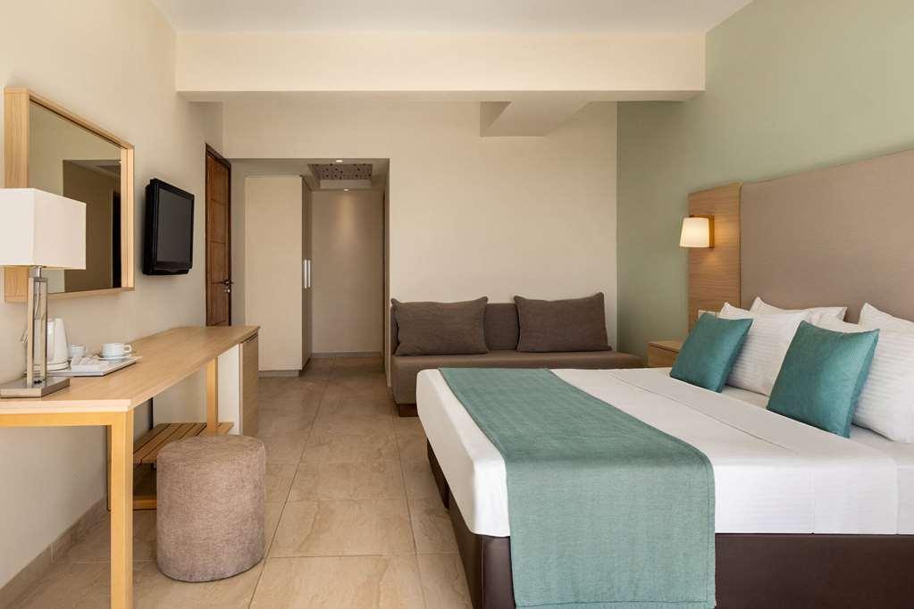 Ramada Hotel & Suites By Wyndham ไอยานาปา ห้อง รูปภาพ